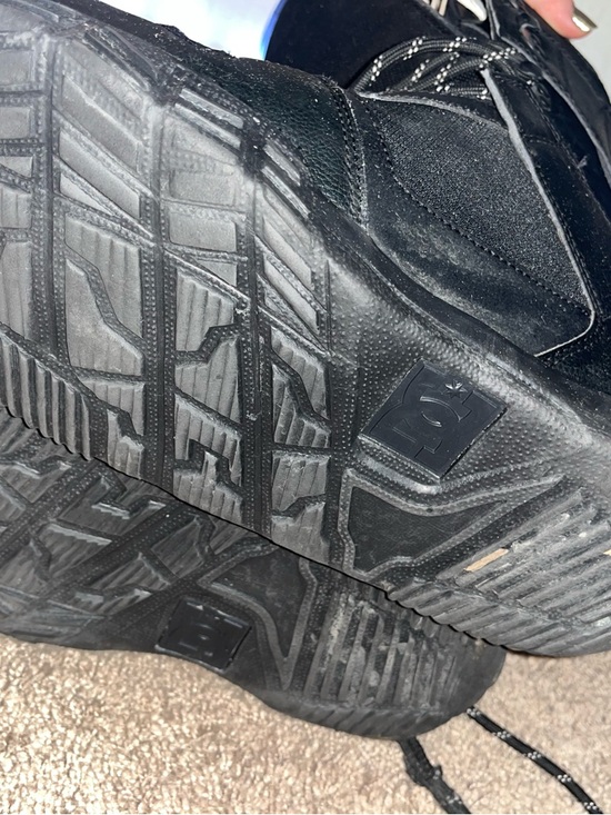 DC Black Snowboard Boots with Contrast Laces
